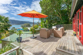 The Beach House - Tairua Holiday Home